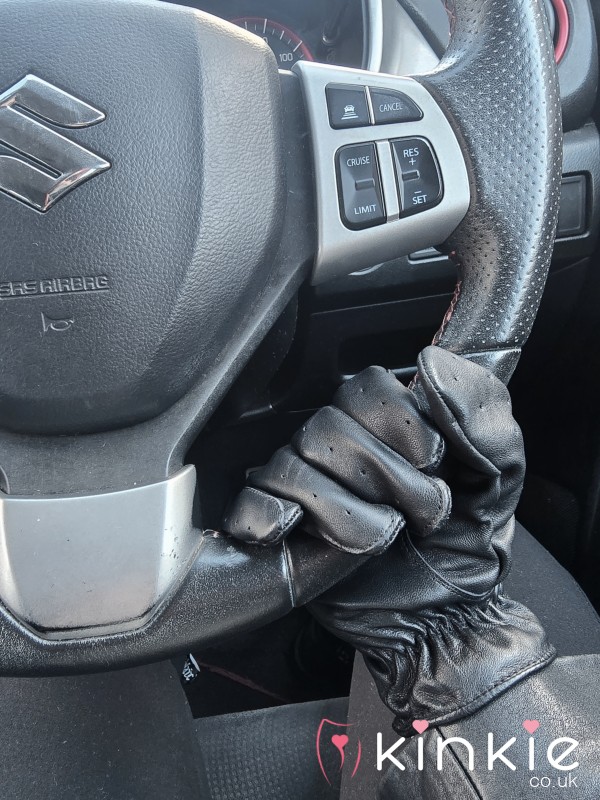 Leather Gloves Content 😜