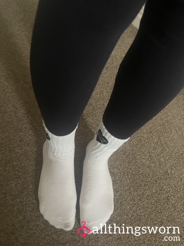 **BUNDLE ITEMS** Leggings And White Socks Worn To Clean The House 👅🥵🎉