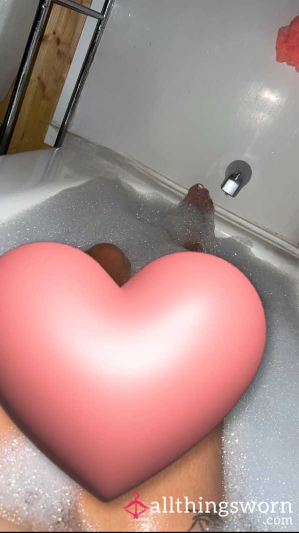 Legs In The Bath…🛁