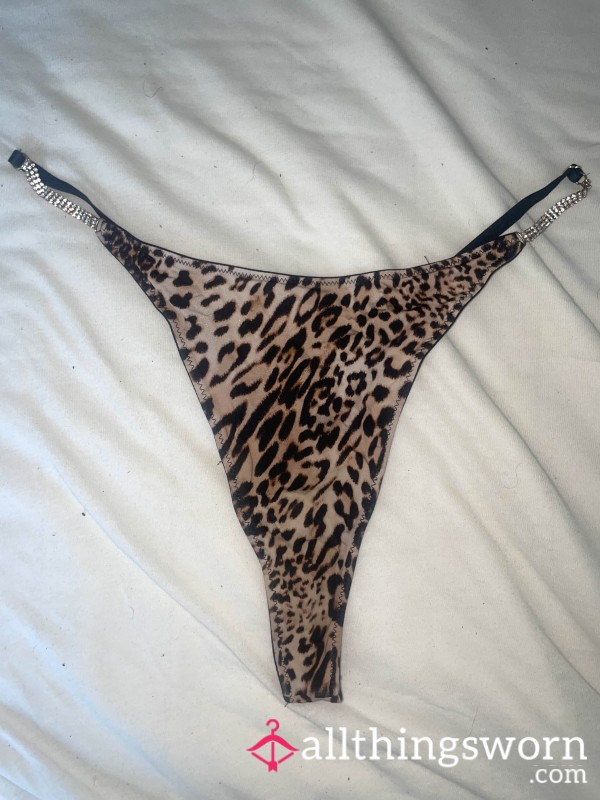 🐆 Leopard Pattern Thongs 🐆