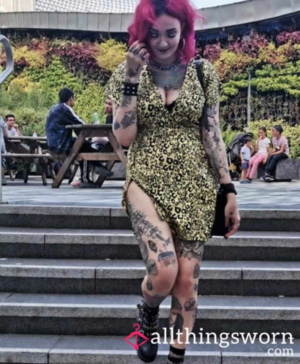 Leopard Print Dress With 2 Front Splits