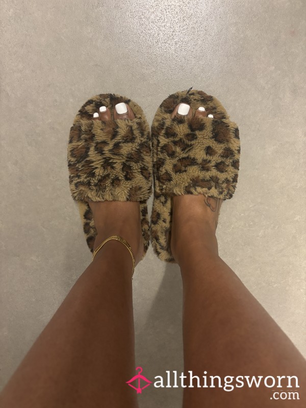 Leopard Print Slippers (Feet Pics Available) 🦶