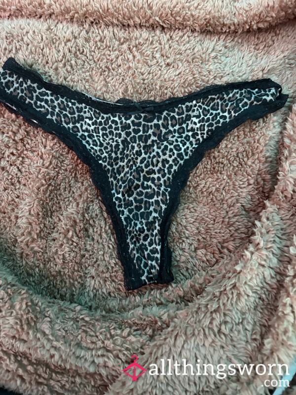 Leopard Print Tong