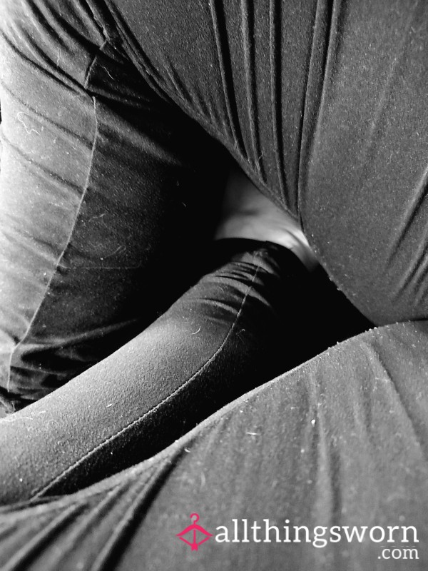 Let Me C*m In My Leggings For You...💦💦