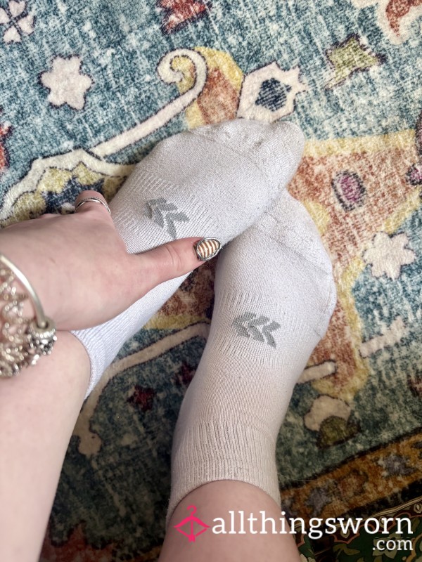 Let Me Put Your Name On My Soles 😩💞