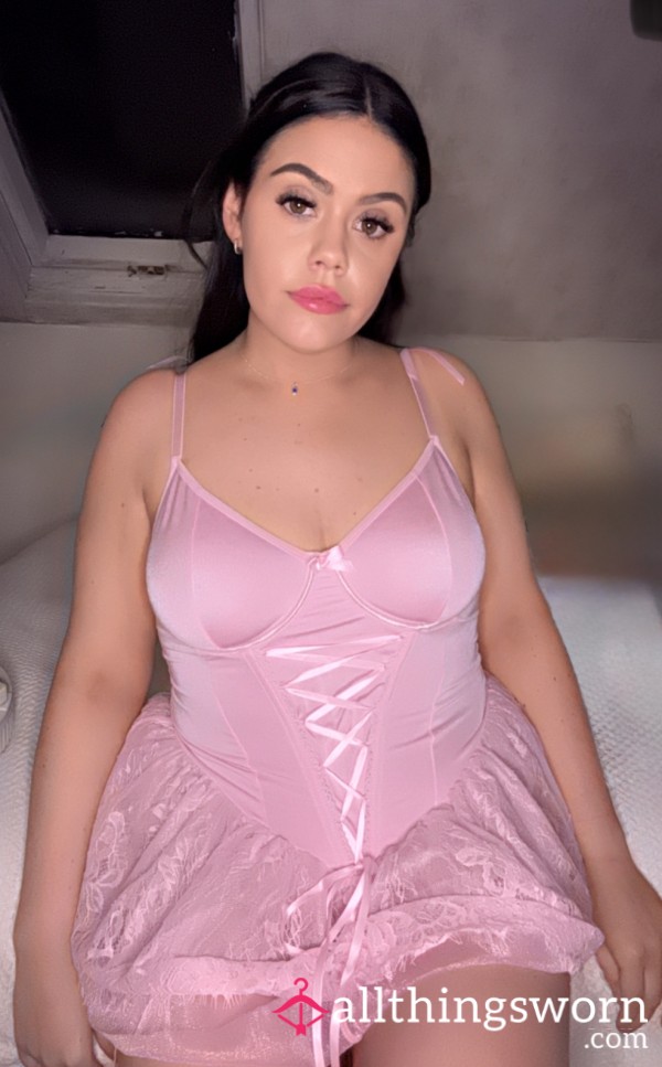 Let Me Rate Your Sissy Outfits 👗