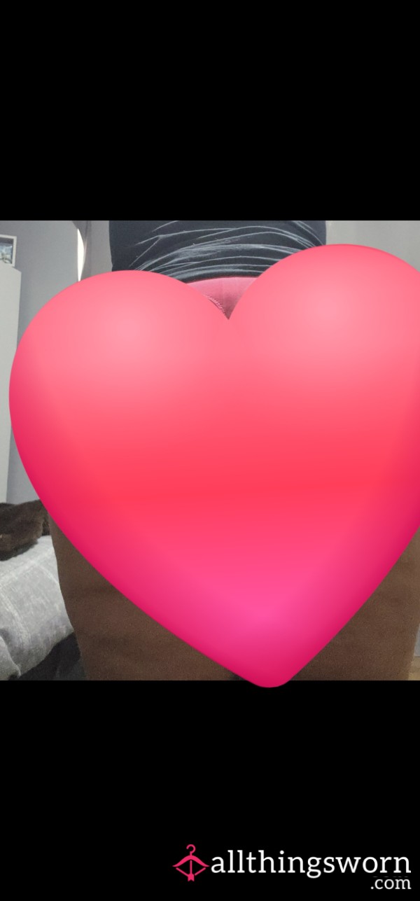 Come Tell Me Which Thong Looks Best 🍑