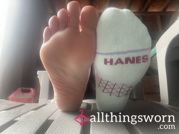 Smelly Hanes Athletic Ankle Socks | Size 10