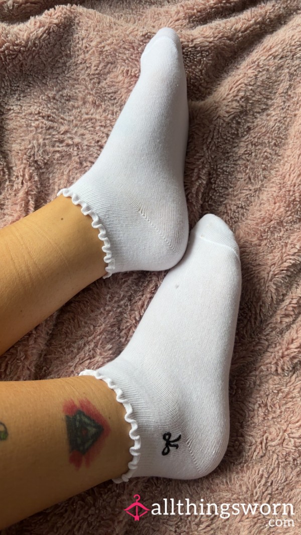 Lettuce Cut Ankle Bow Socks