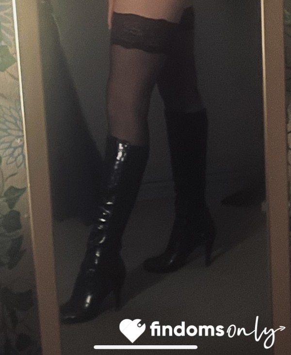 Lickable Boots 👅