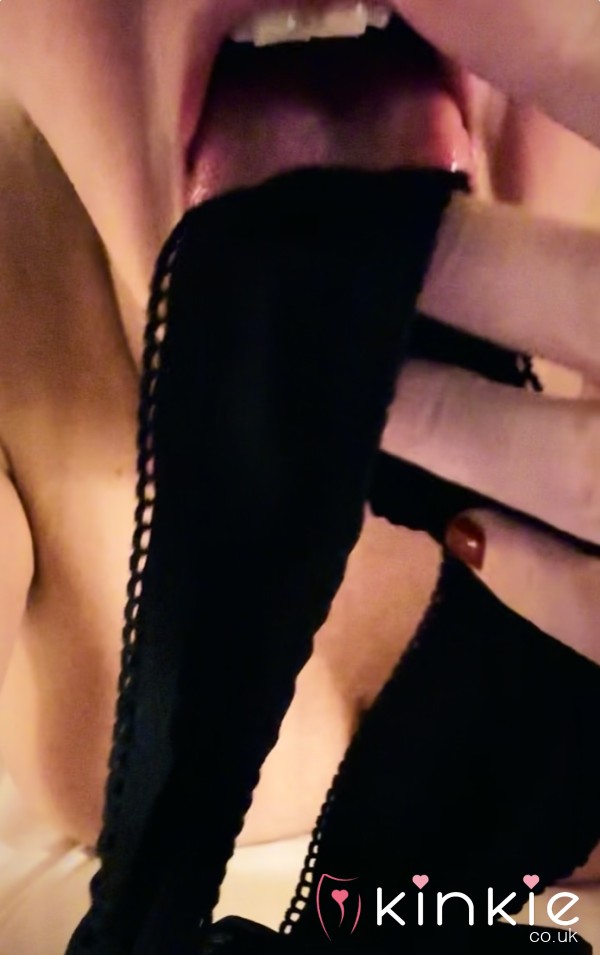 Licking My Panties Video 🫦😋😻
