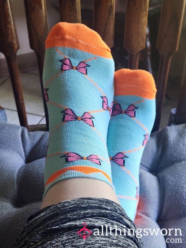 Light Blue And Orange With Pink Bow