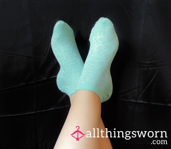 Light Blue Leopard Print Socks With 48hr Wear & Free Shipping In Canada