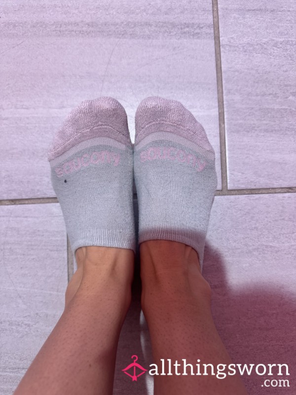 Light Blue & Pink Ankle Socks