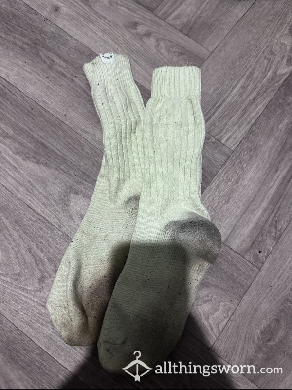 Light Green Well Worn Socks 😍
