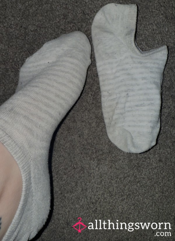 Light Grey And White Striped Low, No Show Socks