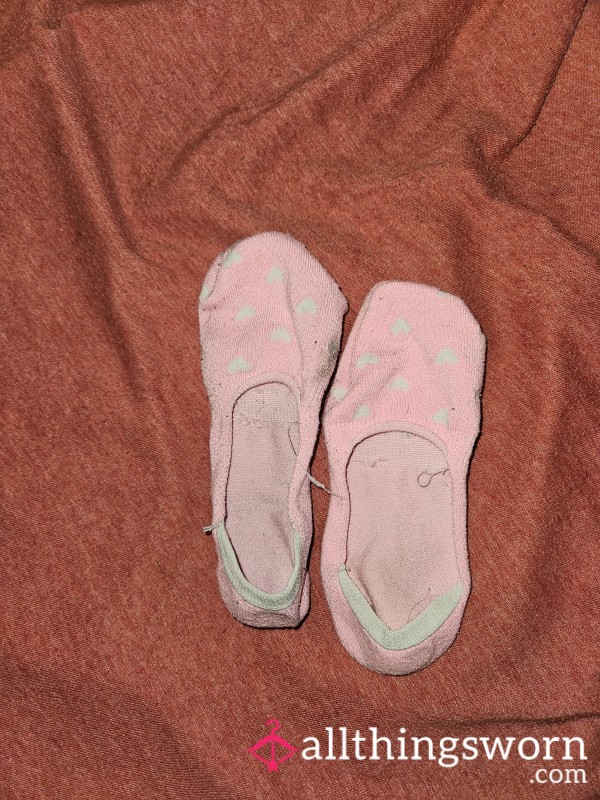 Light Pink Below Ankle Socks With Slight Footprint Form Regular Wear