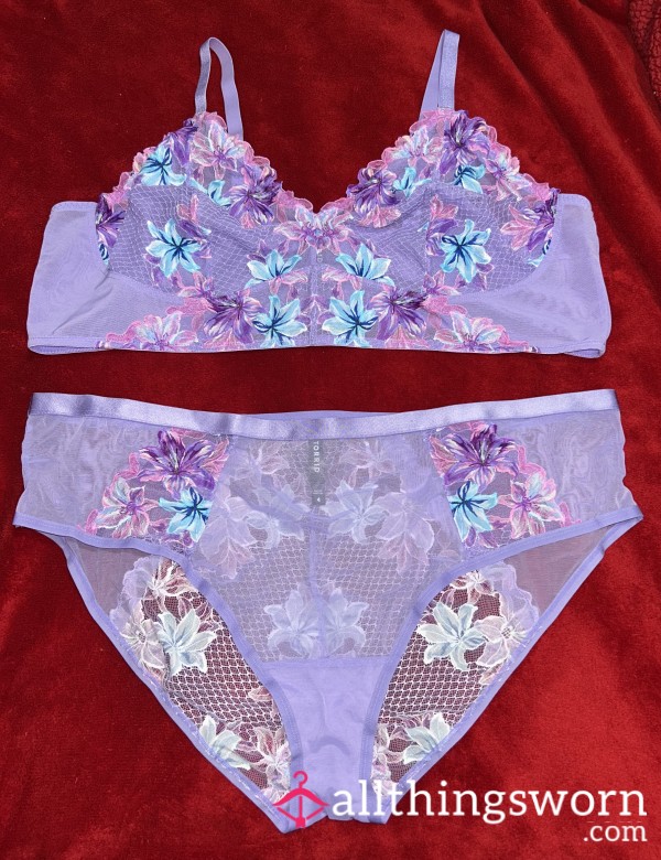 ~LIGHT PURPLE MESH PRETTY FLor*l MATCHING BRALETTE & HIPSTER PANTY~