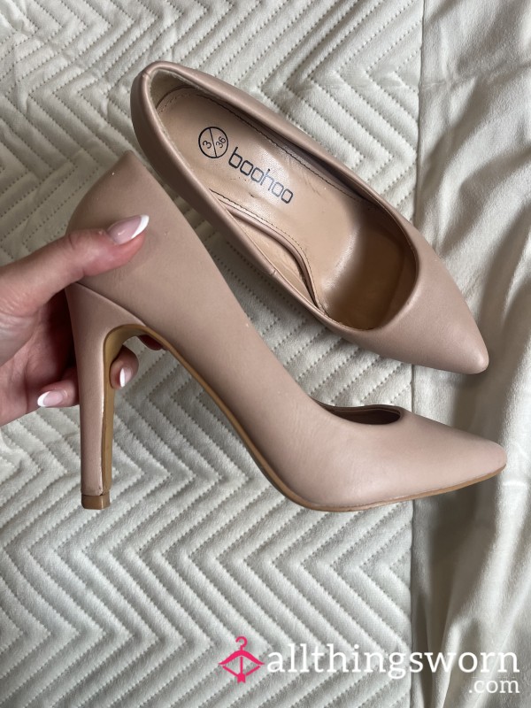 Lightly Worn Nude Heels Size 3