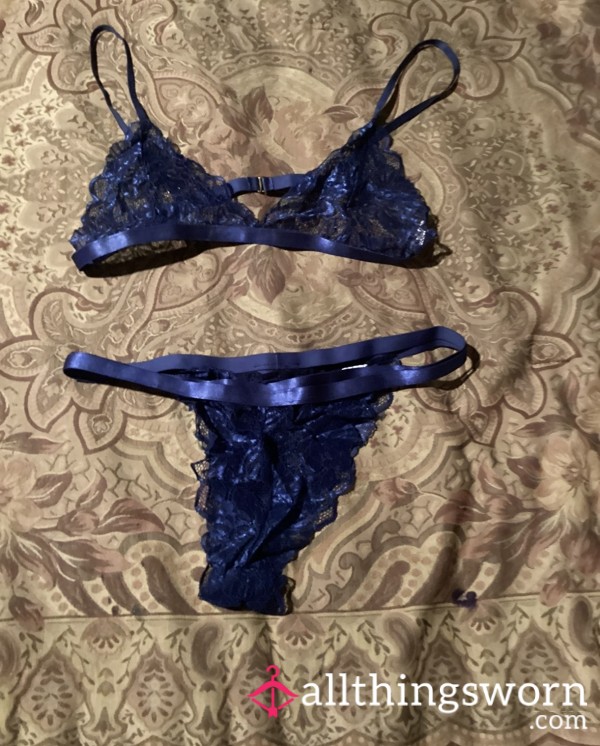 Lingerie Blue Lace Set