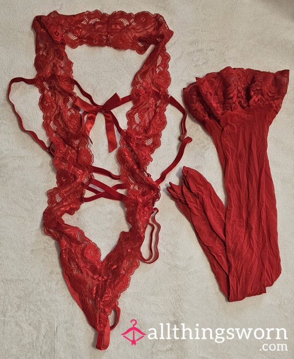 Lingerie: Lady In Red Lace Teddy W/Stocking