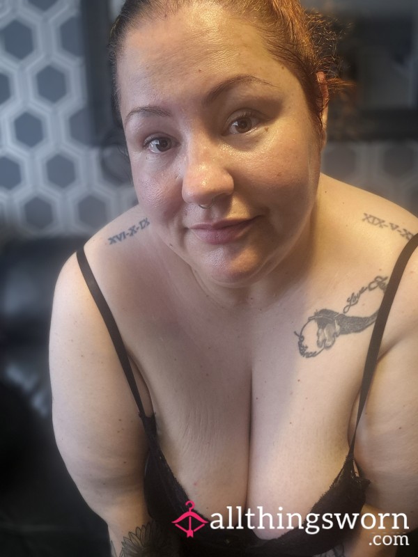 Lingerie Try On With Lola