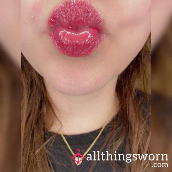 Lip Gloss Smooches