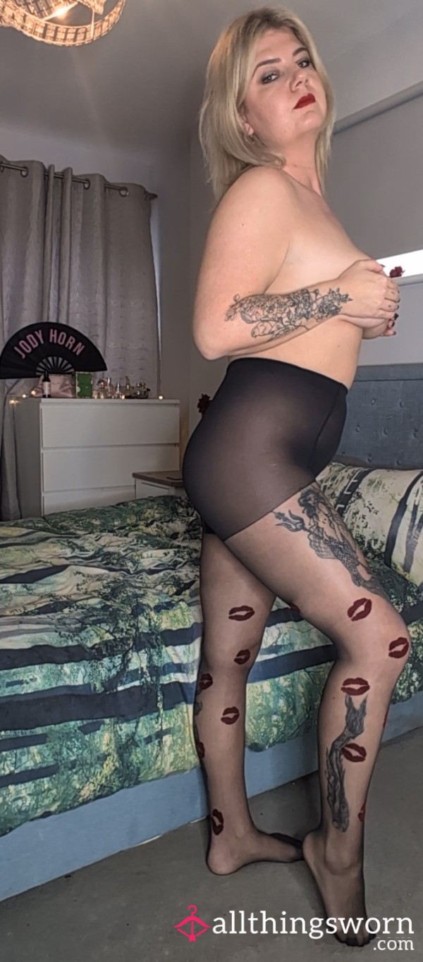 Lip Stick Kiss Black Nylon Tights 💋