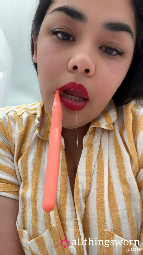 💋 Lipstick-Stained Toothbrush – 2 Months Of Use 👄
