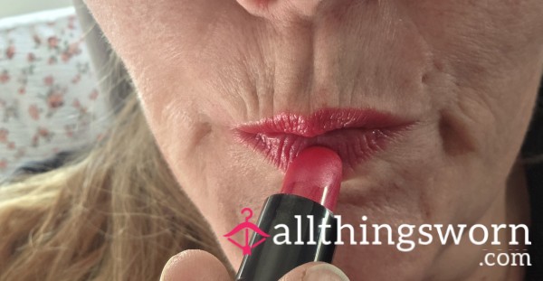 Lipstick. Sugar.plum
