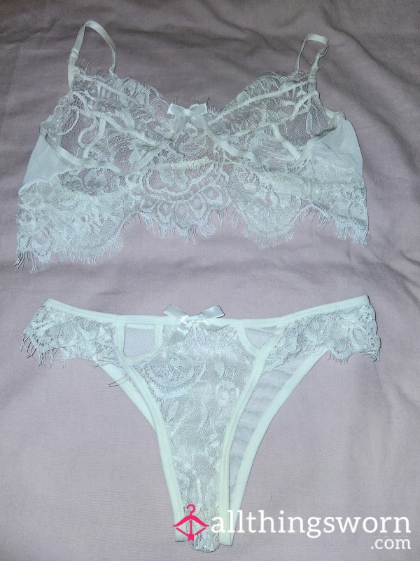 Little 2 Piece Lace  Bralet & Panties