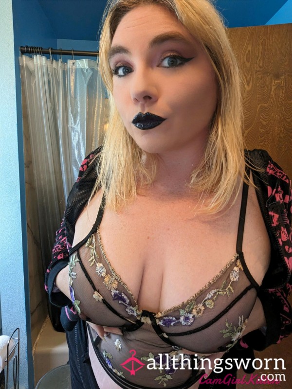 Live Webcam With A S**pert
