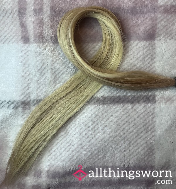 👱🏻‍♀️💞 Lock Of Blonde Goddess Hair