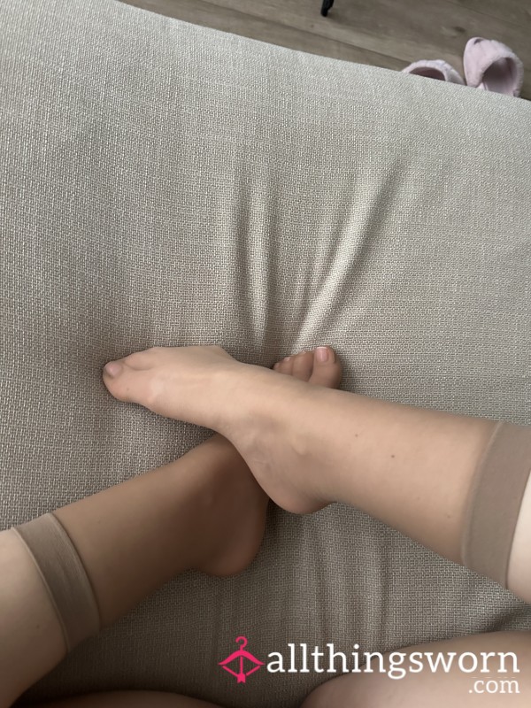 Lola’s Worn 20Den Socks