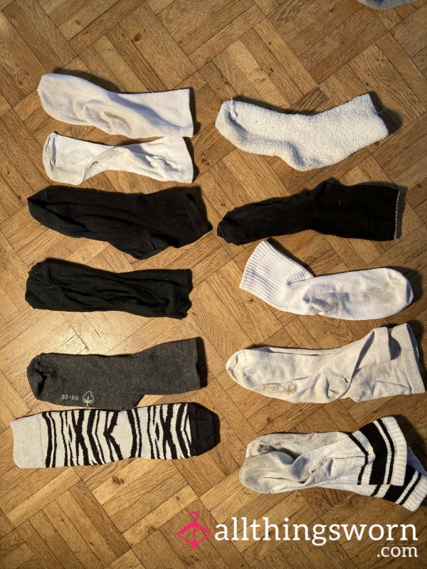 Lonely Worn Out Socks 🖤⚪️ (b&w)🌈 (color) Or ✨nude