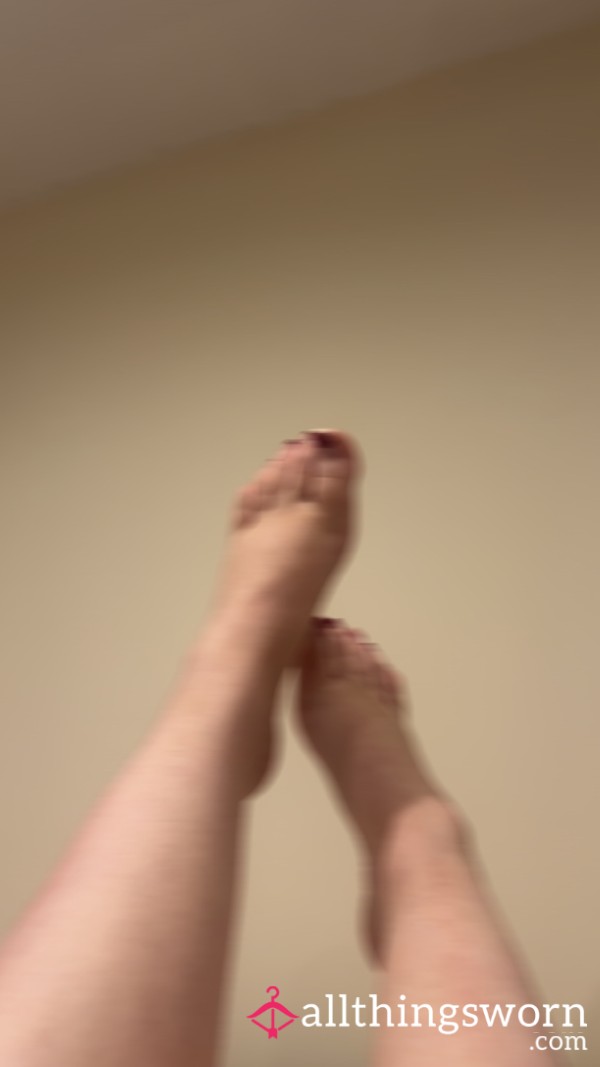 Long Legs And Pretty Feet