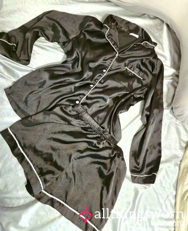 Long Sleeve And Shorts, Black Pajama Set - Size Large