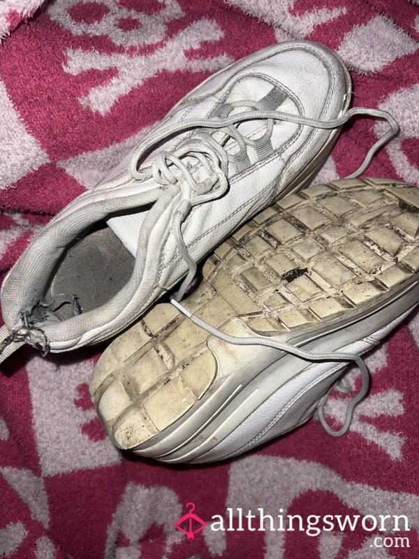 Long Time Worn Platform Trainers 🖤