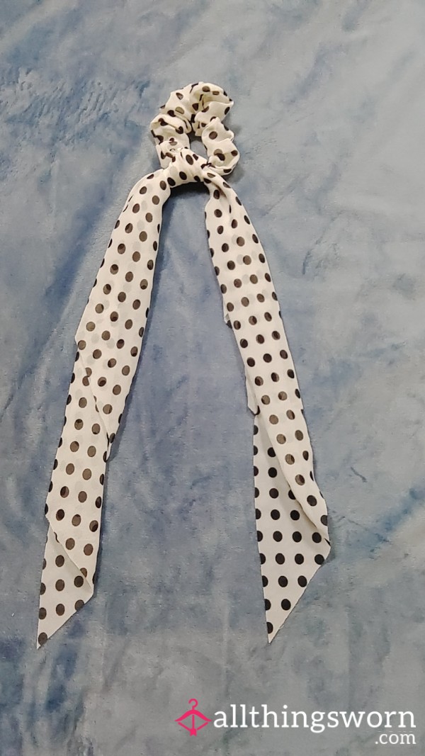 ⚪ Long White Scrunchie With Black Polka Dots ⚫