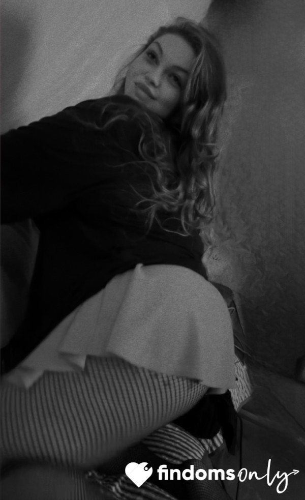 Look At Me Long Enough & You’ll Forget What Resisting Feels Like 🔮