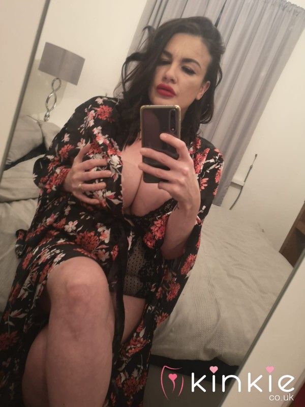 Looking For My Sub 😈