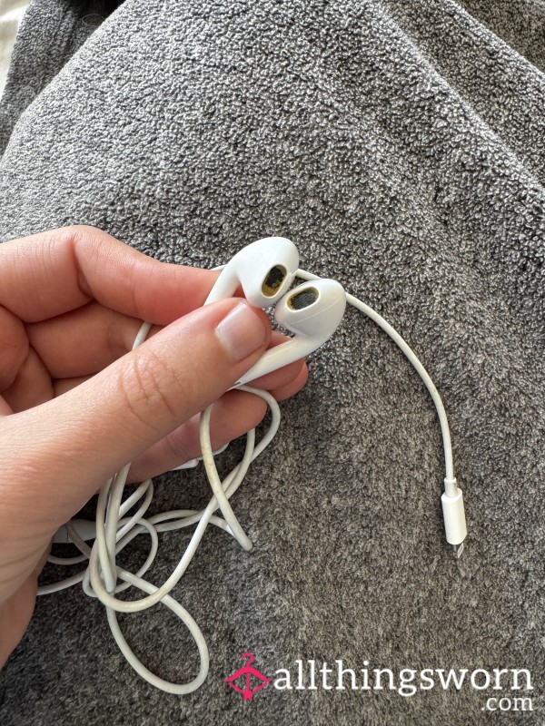 Loser Snack: Eat My Earwax! Disgusting Used Apple Earpods