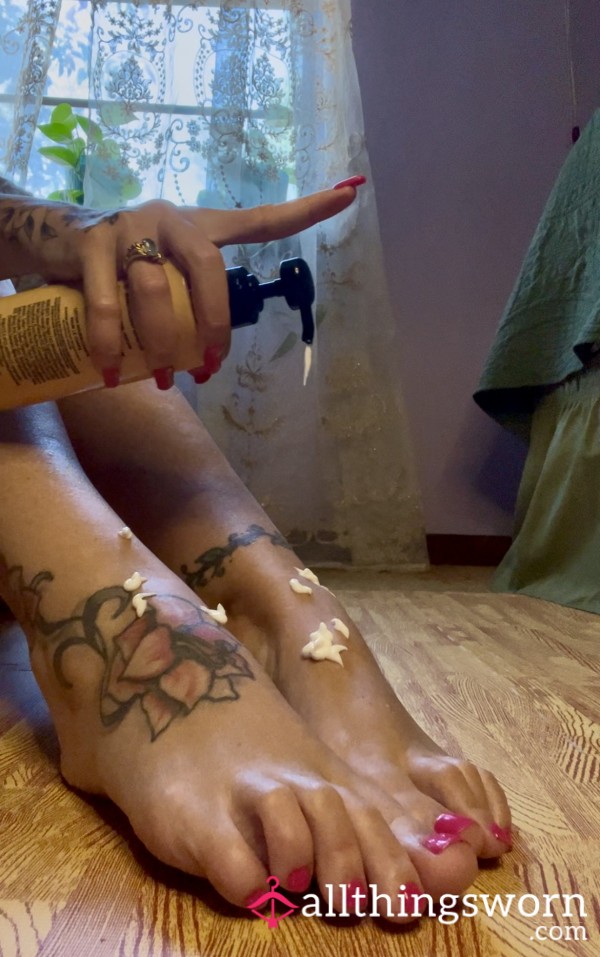 Lotions N Royals