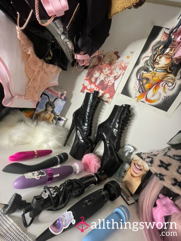 Lots Of Toys Looking For A Home 💦