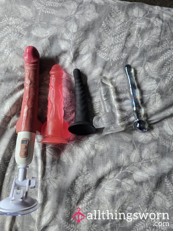 Lots Of Toys
