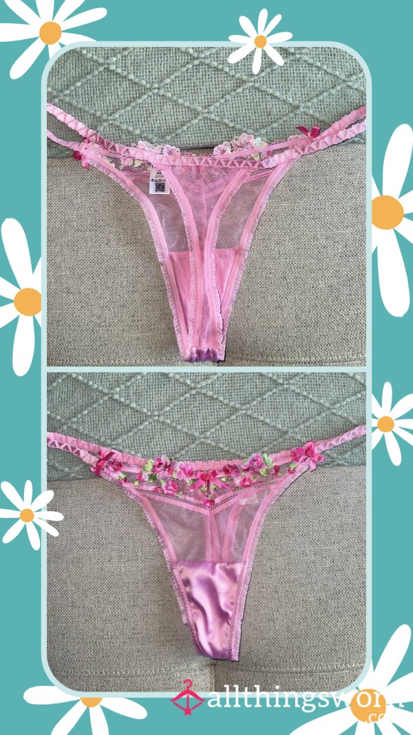 Lounge - S**y Pink Thong With Flor*l Details And Bows 🌸🎀