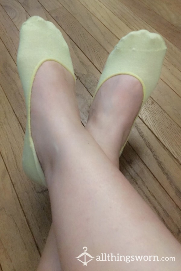 Loved Light Yellow No Show Socks 8/9