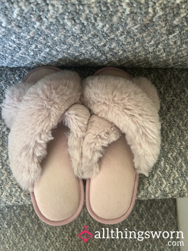 Lovely Pink Fluffy Slippers