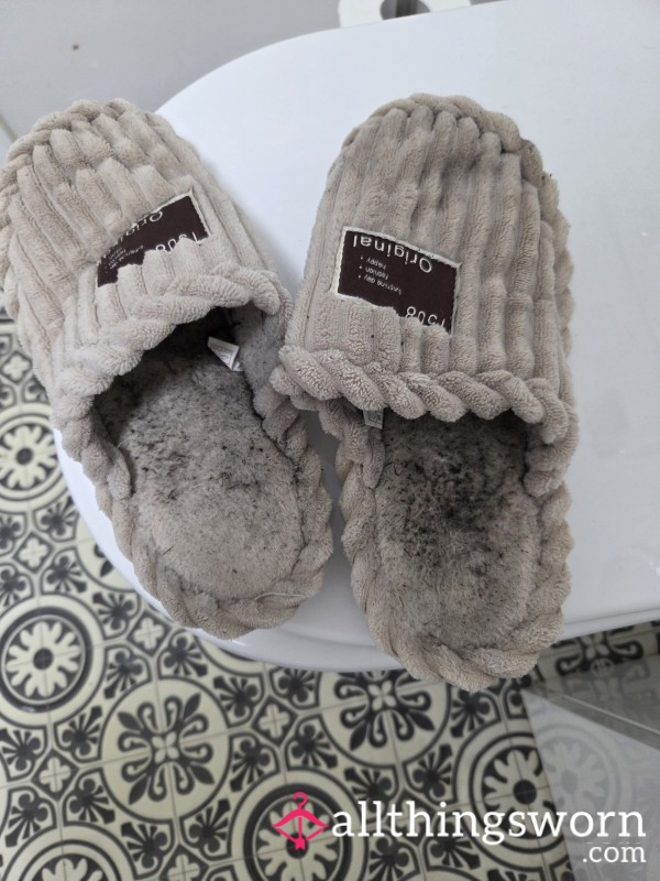Lovely Smelly Slippers Size6
