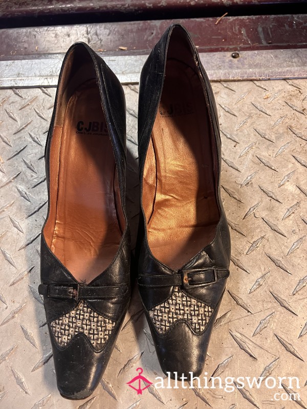 Low Heels Shoes Comes With Seven Day Wear